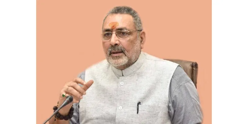 Giriraj Singh Highlights Employment Potential of Crochet and Hand Knitting Sector